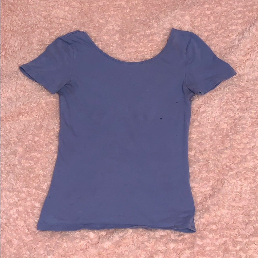 Periwinkle fitted tee shirt